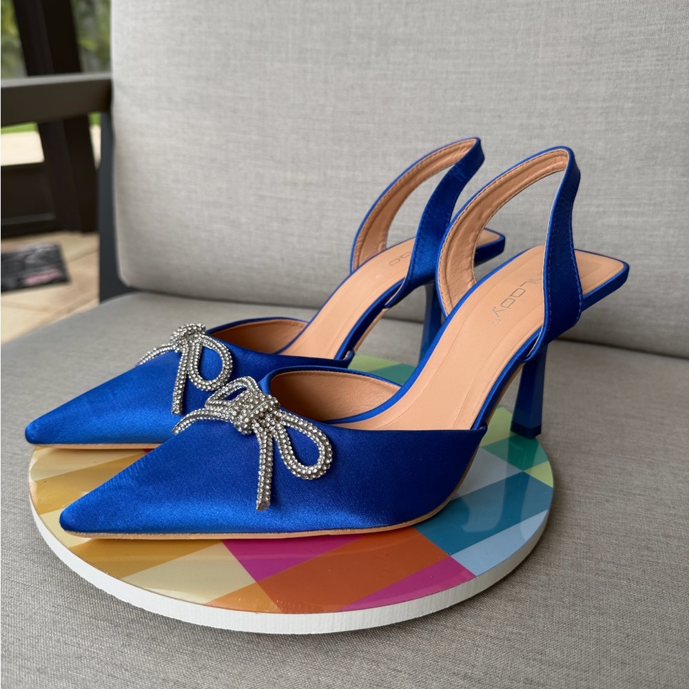 Blue Satin Women's Slingback heels with Rhinestone Bows size 8,5 - Picture 10 of 12